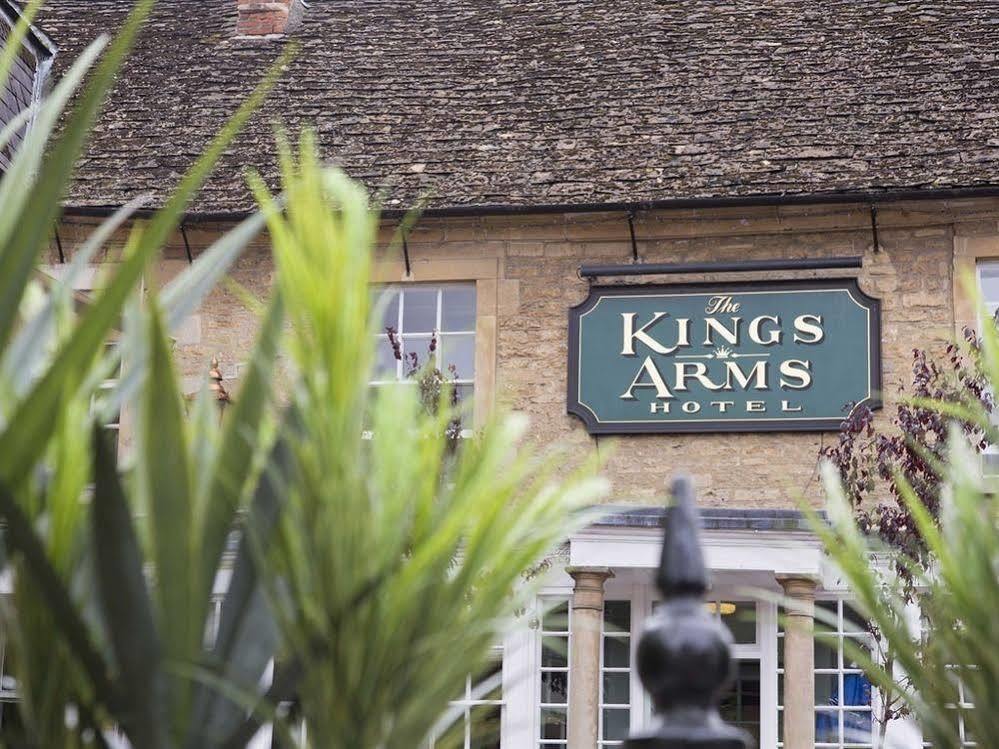 The Kings Arms Hotel Melksham Extérieur photo